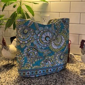 Vera Tote Bag
in Signature Cotton